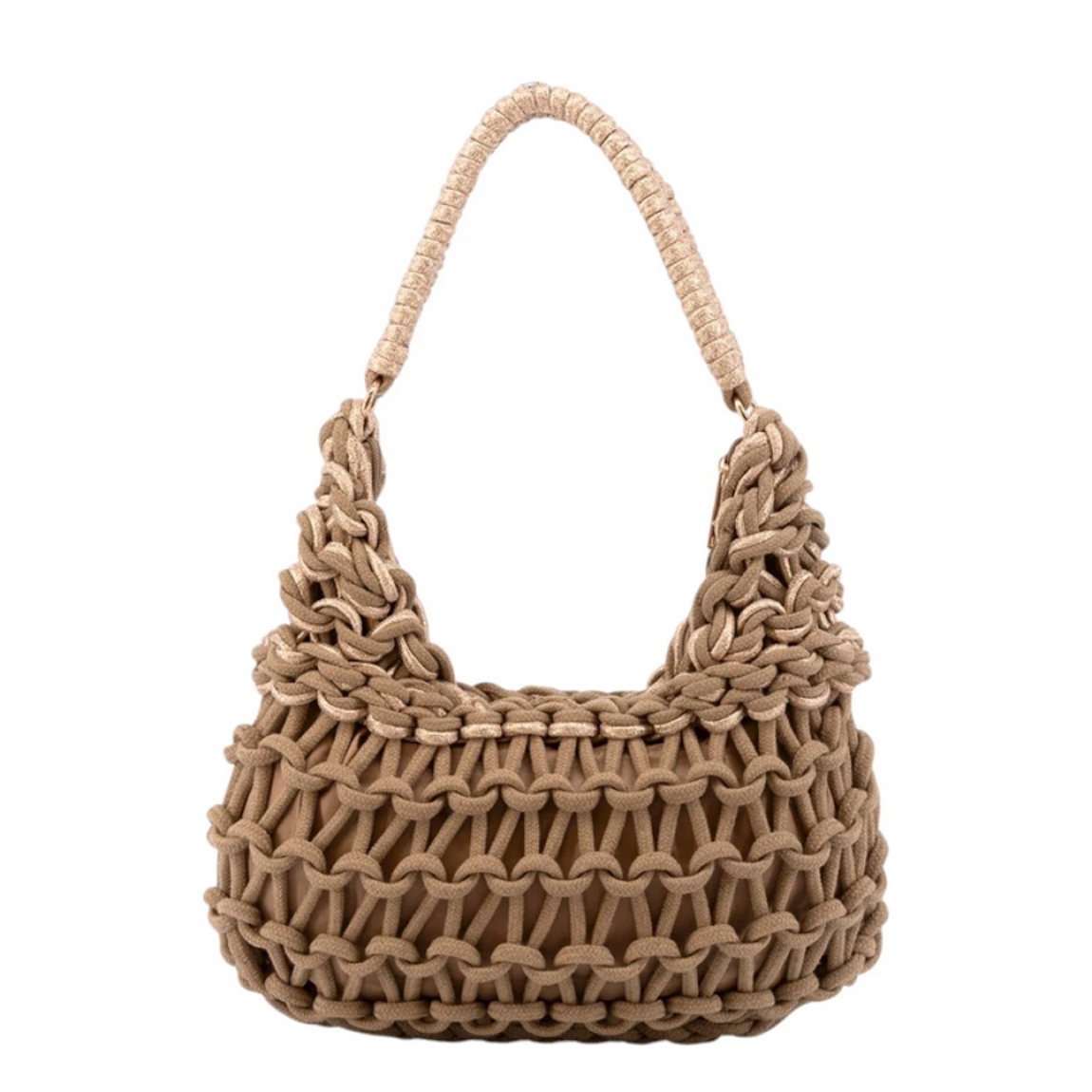 Bolso hobo de la marca Simosastre, modelo CECILE. Bolso fabricado en tejido de tela con forma de cuerdas color camel, con cierre cremallera y bolsillos interiores, asa estilo hobo en poli piel al tono con mosquetones y bandolera regulable de naylon al tono con mosquetones, logo metalizado. Medidas: alto 17cm y ancho 32cm. Este bolso Simosastre CECILE es ideal para lucirlo esta temporada!