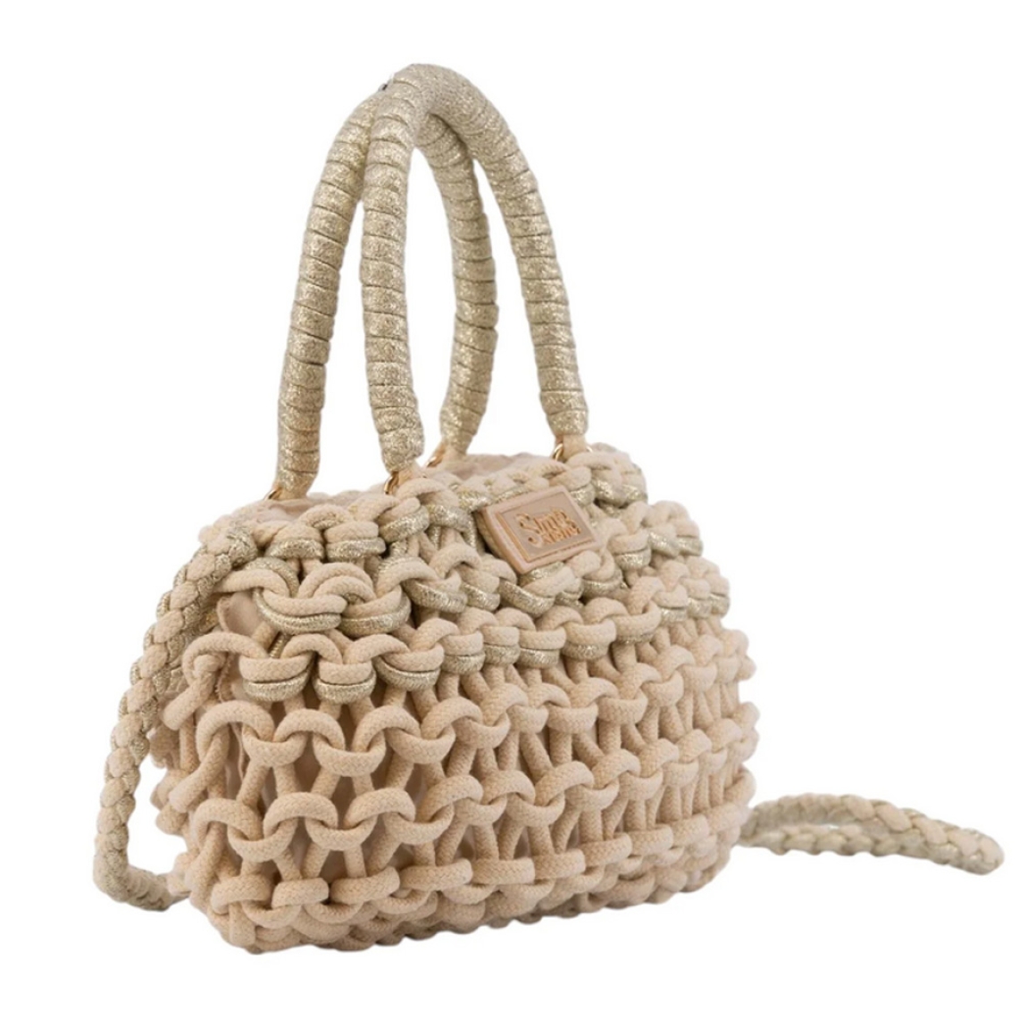 Bolso hobo de la marca Simosastre, modelo CECILE. Bolso fabricado en tejido de tela con forma de cuerdas color beig, con cierre cremallera y bolsillos interiores, asa estilo hobo en poli piel al tono con mosquetones y bandolera regulable de naylon al tono con mosquetones, logo metalizado. Medidas: alto 17cm y ancho 32cm. Este bolso Simosastre CECILE es ideal para lucirlo esta temporada!