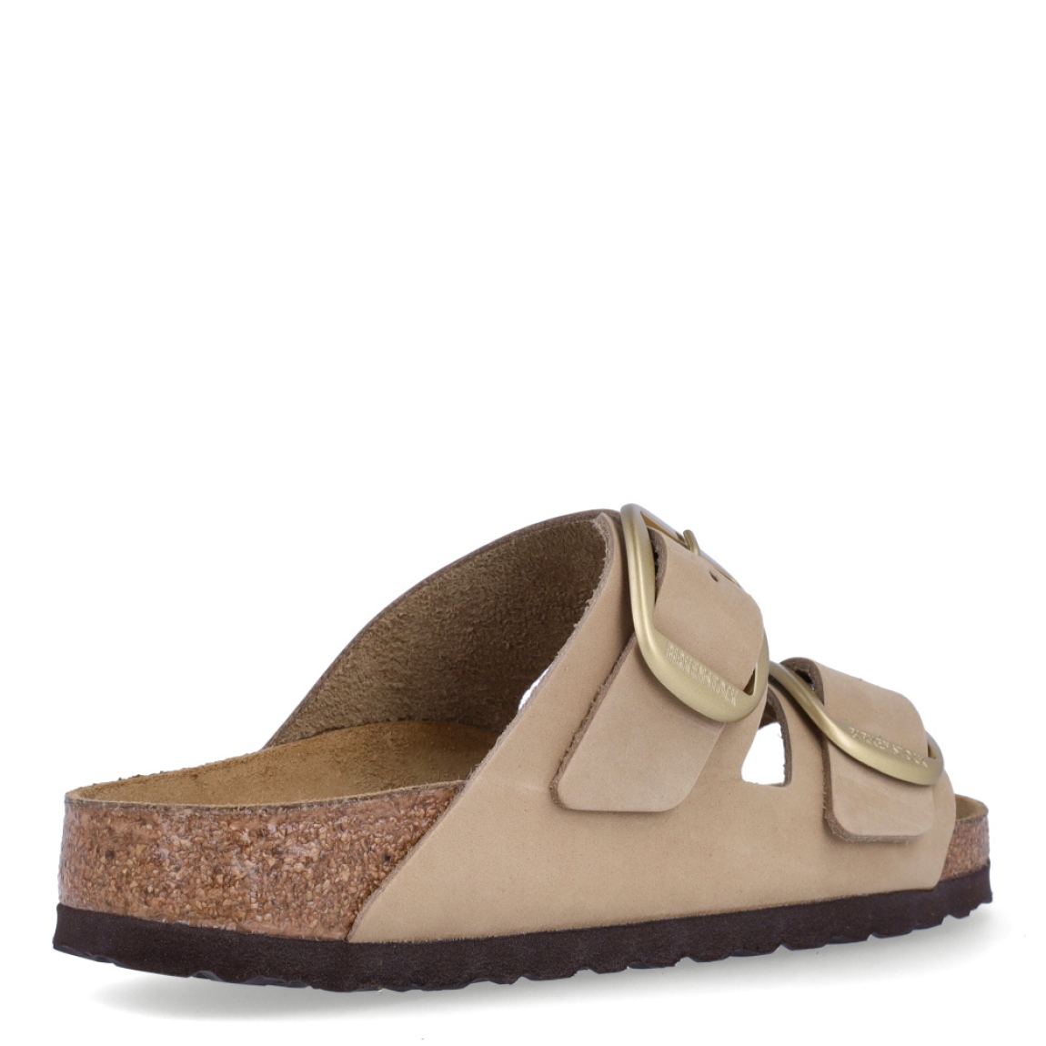 Sandalias de la marca Birkenstock, modelo ARIZONA BB. Sandalias elaboradas en ante de alta calidad color camel, con base de corcho y látex de forma anatómica. Cierre de las sandalias con doble hebilla de espiga de metal con ajuste individual, en empeine y pala. Estas sandalias Birkenstock ARIZONA BB son un complemento ideal para esta temporada, su diseño simple atemporal, lo hace el accesorio clásico para tus looks!