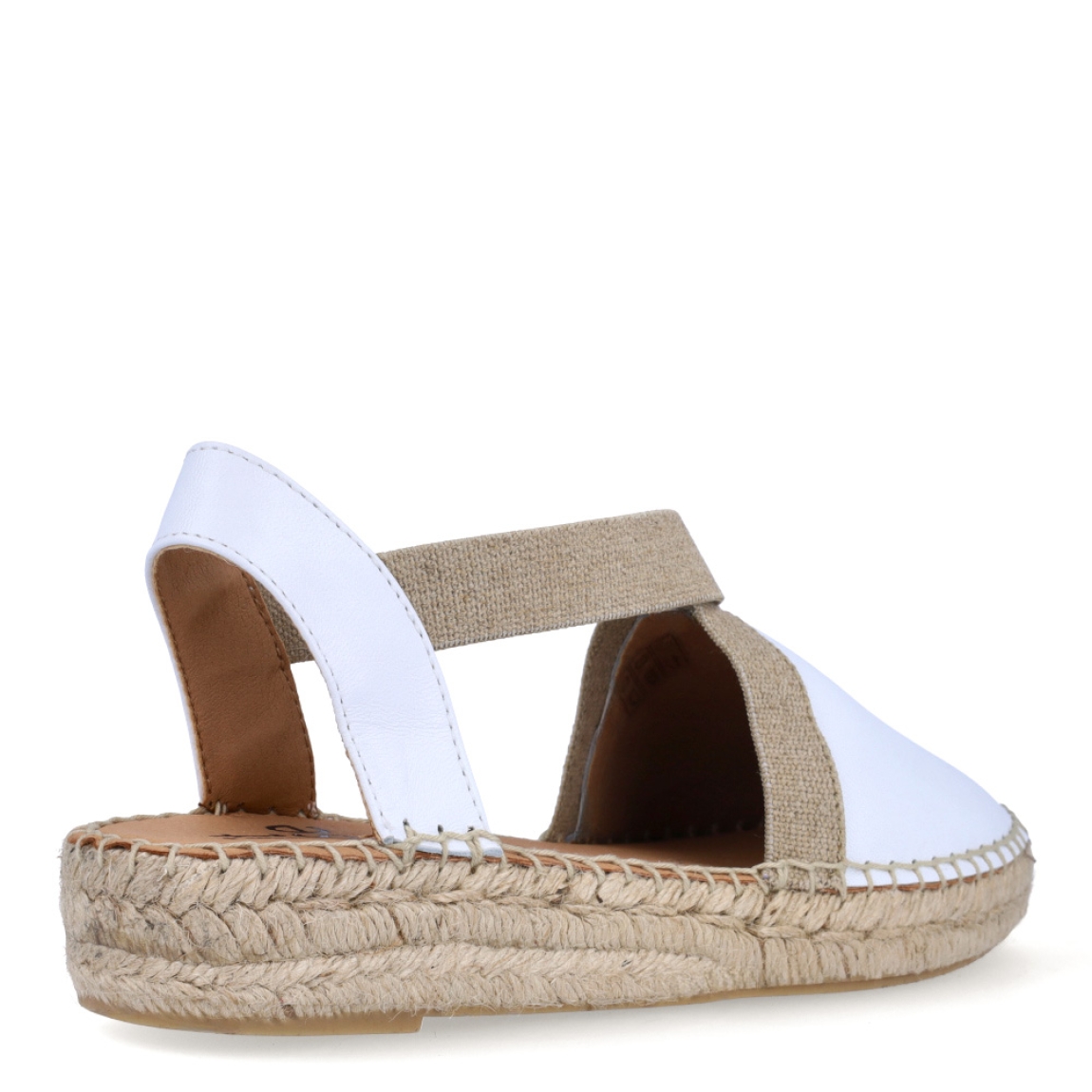 Alpargatas de la marca Itse, modelo TANA. Exterior en piel color blanco con tiras cruzadas. Alpargatas con punta redonda. Interior en piel color nude. Alpargatas Itse con cuña de 3cm de altura. Estas Alpargatas TANA son ideales para lucirlas esta temporada!