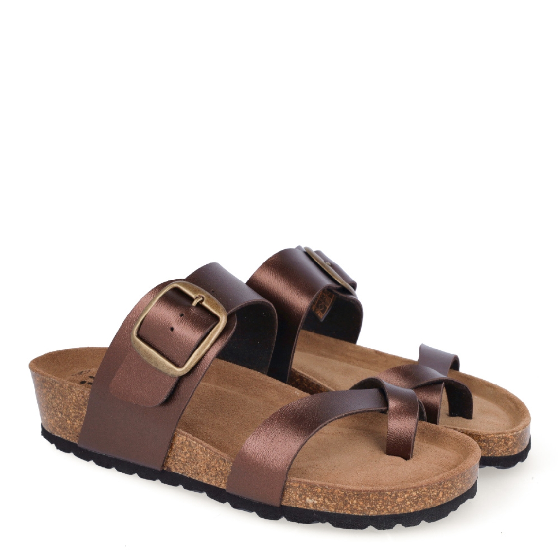 Sandalias de la marca Itse, modelo DUQUE. Exterior en piel color bronce con tiras cruzadas en pala. Interior en ante color marrón. Cierre de sandalias Itse con hebilla en empeine. Suela de 4cm de altura. Estas sandalias Itse DUQUE son ideales en comodidad, ligereza, perfectas para esta temporada!