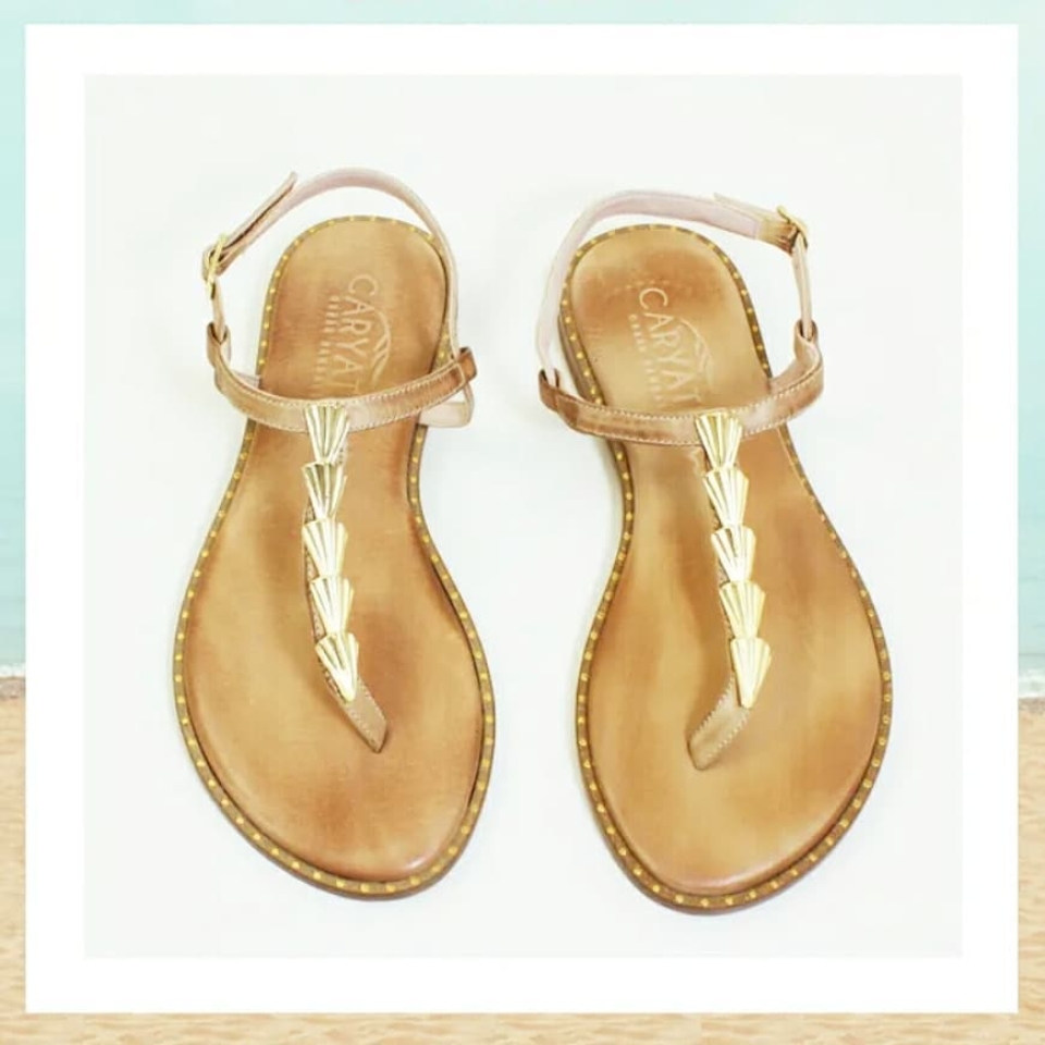 ‼️Disfruta ahora de DESCUENTAZOS en las piezas de colección SS21 más buscadas de la temporada‼️ 📲🛍Munne1941.com . . #sandalias #sandals #rebajas #sales #shoes #zapatos #piel #joya #pielnatural #hippychic #multimarca #marca #firma #cool #chic #temporada #chic #barcelona #bcn #baixllobregat #santvicençdelshorts #stvh #verano #estiu #pell #martorell #sabadellcentre