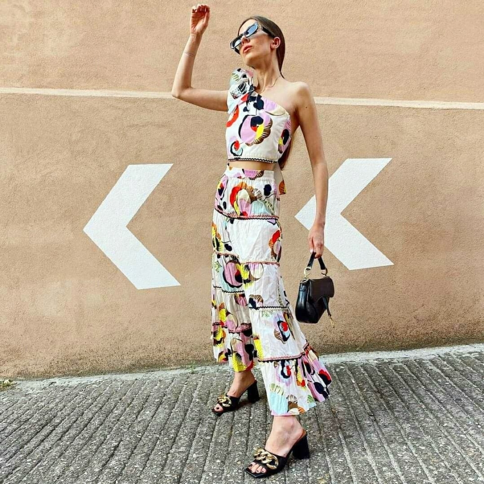 Una mujer con sus zapatos favoritos es capaz de comerse el mundo ¡Feliz viernes! 🌞 ❤@alba.vd 📲🛍 Munne1941.com . . #sandalias #pala #vienty #palacadena #palatacon #supertendencia #trend #shoes #zapatos #piel #pielnatural #chic #marca #firma #cool #moda #temporada #cool #barcelona #bcn #baixllobregat #santvicençdelshorts #stvh #verano #estiu #pell