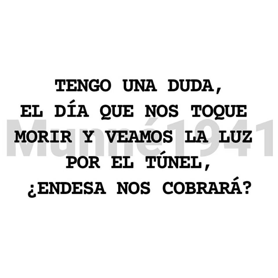 🤔🤣 . . #vida #cosasdeeldiaadia #diseño #tradicion #cosasgraciosas #shoes #zapatos #happy #alegria #sonrie #verano #guapa #frasedeldia #happyday #frases #memes #sonrisa #shoesaddict #molinsderei #santvicençdelshorts #santfeliudellobregat #sabadellcentre #martorelles #bcn