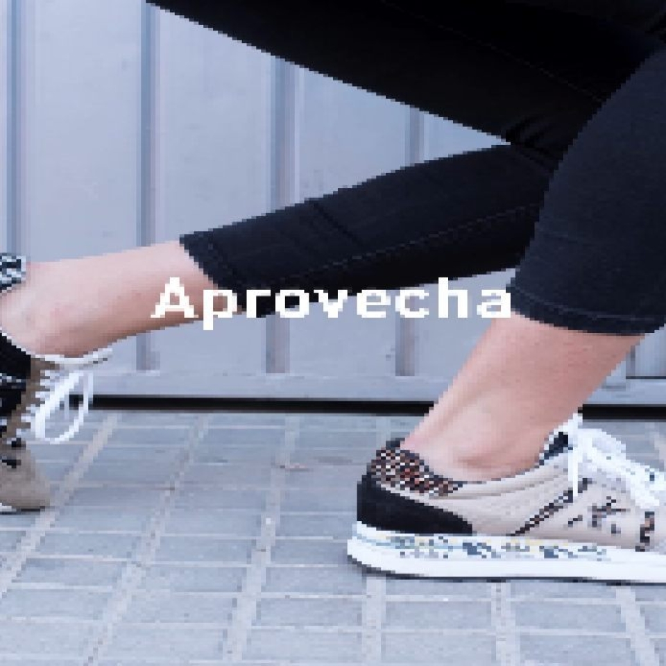 ¡¡¡Seguimos con los descuentos del Black Friday!!! 🙌🙌 ¿Ya te has llevado tu botas, botines o deportivas favoritas al mejor precio?😍 . . .