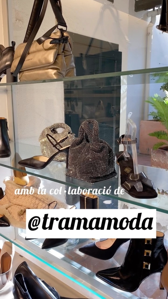 Súper Directe amb @tramamoda Dia 17 de novembre a les 21:30h 5 Looks de moda pel teu dia a dia . #live #iglive #moda #zapatos #shoes #look #molinsderei
