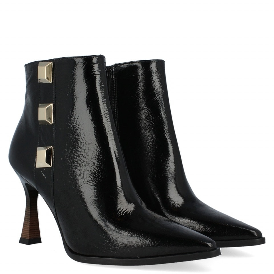 Pure elegance . . #shoes #zapatos #salón #zapatodefiesta #fiesta #navidades #cool #chic #tendencias #Barcelona #bcn #Madrid #baixllobregat