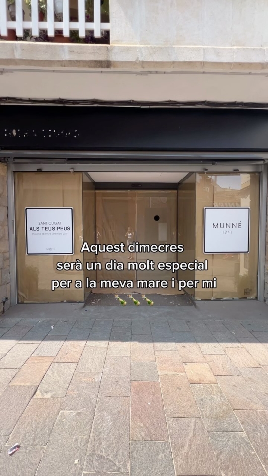 Aquest dimecres serà un dia molt especial per a la meva mare i per a mi! Després de mesos treballant juntes en aquest projecte, finalment inaugurem una nova botiga a Sant Cugat del Vallès. Ens encantaria omplir-la de gent que ens acompanyi a nosaltres i a tot lequip Munné en aquesta nova etapa. Amics, clients i veïns, us esperem dimecres 4 de setembre de 17:00h a 20:30h per obrir les portes per primera vegada! Ens faria molta il·lusió comptar amb la vostra presència! #Inauguració #SantCugat #NovaBotiga - ¡Este miércoles será un día muy especial para mi madre y para mí! Después de meses trabajando juntas en este proyecto, finalmente inauguramos una nueva tienda en Sant Cugat del Vallès. Nos encantaría llenarla de gente que nos acompañe a nosotras y a todo el equipo Munné en esta nueva etapa. Amigos, clientes y vecinos, os esperamos el miércoles 4 de septiembre de 17:00h a 20:30h para abrir las puertas por primera vez. ¡Nos haría mucha ilusión contar con vuestra presencia!