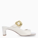 Sandalias de la marca Ines Palliser, modelo HELLA. Exterior en piel color blanco con punta redonda y cierre de hebilla color dorado en pala. Interior en piel color blanco. Sandalias con tacón de 5cm de altura. Estas sandalias Ines Palliser HELLA son unas clásicas, ideales para darle el look de elegancia y comodidad a tus looks!