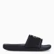 Chaclas clásicas de la marca Camper, modelo C60. Exterior en neopreno color negro con detalle de estampado de logo en dorado sobre pala. Suela de goma plana. Estas chanclas Camper C60 son un complemento ideal para disfrutar de la comodidad al caminar.