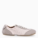 Deportivas de la marca El Naturalista, modelo RODRI. Deportivas elaboradas en naylon color taupe con detalle de logo en parte exterior y detalle en ante. Interior en piel. Cierre de deportivas El Naturalista con cordones y suela de goma plana. Estas deportivas El Naturalista RODRI tiene un diseño ligero y flexible que ofrece una experiencia barefoot con cada movimiento! Ideal para tu día a día!