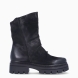 Botines de la marca MJUS, modelo CARMELINA. Botines en piel efecto corrugado y desgastado de color negro. Puntera redonda y suela dentada con tacón de 3cm de altura para máxima comodidad. Cierre con cremallera. Botines MJUS CARMELINA, un complemento diseñado con estilo ubano, resistente para todo el día!