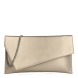 Bolso para eventos de la marca Munné, modelo VEGA. Bolso tipo cartera en piel vegana color champán. Cierre del bolso con doble botón inmantado y asa de cadena. Medidas del bolso: alto 14cm y ancho 25cm, perfectas para llevar de mano y colgado cuando lo necesites. Este bolso de fiesta Munné VEGA es un clásico reinventado que te acompañará en tus eventos más especiales a juego con tus zapatos.