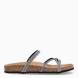 Sandalias de la marca Geox, modelo DASY. Sandalias elaboradas piel con detalle de piedrerías negro y tiras cruzadas en pala. Interior en piel color camel. Cierre de sandalias Geox con cordones y suela de corcho plana. Sandalias Geox DASY ideales para esta temporada!