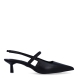 Salones destalonados de la marca Itse, modelo MERRYL. Exterior en piel color negro con punta lápiz. Interior en piel color negro con estampado de marca. Cierre con tira elástica en talón. Salones Itse con tacón de 4cm de altura. Estos salones Itse MERRYL son ideales para lucir looks con elegancia y comodidad!