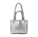 Bolso mediano de la marca Lola Casademunt, modelo LEA. Bolso en efecto piel metalizado color plata con asa metálica decorativa. Contiene pouch interior. Cierre imantado.ALTO: 23 cm - LARGO: 27 cm - ANCHO: 11 cm / BANDOLERA: 58 cm
