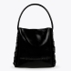 Bolso de la marca Lola Casademunt, modelo CASSE. Bolso shopper en efecto piel. Detalles laterales trenzados y frontal con letras metálicas. Contiene pequeño bolsito interior. Cierre con imán. ALTO: 31 cm - LARGO: 16 cm - ANCHO: 35 cm