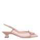 Salones destalonados de la marca Munné, modelo DONNA. Exterior en tela transparente color nude con detalle de adorno en pala. Salones con punta lápiz. Interior de los salones en piel color nude. Salones Munné con tacón de 3cm de altura. Estos salones Munné DONNA son ideales para estilizar tus looks y gozar de una comodidad en tu día a día!