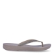 Sandalias de la marca Fitflop, modelo IQUSHION. Exterior elaborado en neopreno color gris con brillantes en pala. Interior en piel color gris. Suela plana de goma. Estas sandalias Fitflop IQUSHION son ideales para esta temporada!