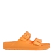 Sandalias de la marca Birkenstock, modelo ARIZONA EVA. Sandalias elaboradas en neopreno color naranja de alta calidad. Cierre de las sandalias con doble hebilla, en el empeine y la pala. Sandalias con suela plana de goma. Estas sandalias Birkenstock ARIZONA EVA son ligeras, resistentes al agua y ofrecen la mayor comodidad que necesitas en esta temporada.