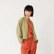 Chaqueta lisa de la marca Tanta, modelo SUVISADE. Este modelo Suvisade es una bomber moderna y ligera, onfeccionada en tejido color verde de secado rápido y elasticidad 4-way, que resulta ligero, cómodo y no se arruga. Cierre con cremallera. Chaqueta Tanta SUVISADE, diseñada para llevar durante toda la temporada con cualquier look. Con estilo pero fácil de usar, está c. Práctica y sin esfuerzo, Suvisade está pensada para acompañarte y viajar contigo allá donde vayas.