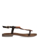 Sandalias de la marca Itse, modelo ELOISE. Exterior en piel color marrón con piedrería en naranja, dorado y marrón. Interior en ante color marrón. Cierre con hebilla y suela plana. Estas sandalias Itse ELOISE son un complemento que destacará tus looks de temporada y te ofrecerá la comodidad máxima que necesitas en el día a día.
