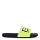Sandalias de la marca Armani Exchange, modelo EA7. Exterior en neopreno color fluor con el logo en negro. Interior en neopreno color negro con plantilla de goma contorneada moldeada, suela exterior texturizada para mayor agarre. Estas sandalias Armani Exchange EA7 son unas clásicas, ideales para ir a todos lados esta temporada!