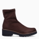 Botines de la marca Munné, modelo ACANTO. Botines elaborados en ante color marron oscuro. Botines adaptables para el día a día, que brinda la mayor comodidad en cada paso. Botines Munné con cierre de cremallera y tacón con una cuña de 4cm de altura. Estos botines Munné ACANTO son ideales para ti!