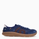 Deportivas de la marca El Naturalista, modelo OLIVER. Deportivas elaboradas en textil color azul con detalle de logo en parte exterior color marrón y efecto rejilla. Interior en piel. Cierre de deportivas El Naturalista con cordones y suela de goma plana. Estas deportivas El Naturalista OLIVER tiene un diseño ligero y flexible que ofrece una experiencia barefoot con cada movimiento! Ideal para tu día a día!