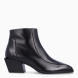 Botines de la marca Ras, modelo RIF. Exterior en piel color negro con puntera plana. Interior en piel color negro con plantilla acolchada y extraíble para máxima comodidad. Cierre con cremallera y tacón de 5cm de altura. Estos botines RAS modelo RIF ideal para esta temporada!