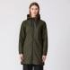 Chaqueta impermeable marca Tanta, modelo VAND. Chaqueta elaborada en poliuretano color kaki que te mantiene abrigado y seco durante el otoño y el invierno. El aislamiento inteligente proviene de una fibra ligera tipo C que atrapa el calor corporal al tiempo que permite que salga la humedad. Este aislamiento sin plumas y transpirable brinda calidez y comodidad cuando la temperatura comienza a bajar. Esta chaqueta Tanta, cuenta con todas las costuras selladas para una mayor impermeabilidad. El abrigo Vand está acabado con una cremallera frontal impermeable y los bolsillos ocultos mantienen los objetos de valor seguros y crean una la silueta suave. No te puede faltar en el armario!