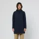 Chaqueta contemporánea de la marca Tanta, modelo NAVY. Chaqueta de largo medio muslo para el entretiempo, que combina líneas limpias y una estética minimalista con un confort excepcional. Confeccionada en tejido Bonded Softshell color azul oscuro, que une un exterior Softshell totalmente impermeable con un suave interior de terciopelo, proporciona calidez, libertad de movimiento y protección en una única construcción. Chaqueta Tanta NAVY, no puede faltar en tu armario!