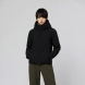 Chaqueta corta de la marca TANTA, modelo GRAUPEL. Chaqueta que combina un exterior Softshell color negro, totalmente impermeable con un forro de suave pelo sintético tipo rabbit, creando una chaqueta corta con una estética refinada y menos deportiva. Chaqueta Tanta cálida, cómoda y versátil, es una prenda perfecta para la ciudad durante los meses más fríos. Chaqueta TANTA GRAUPEL, ideal para ti!