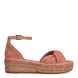 Sandalias de la marca Gaimo, modelo TORGOS. Sandalias elaboradas en tel color color. Diseño con pala cruzada y talón cerrado con pulsera con hebilla. Forro y plantillas acolchadas de piel plataforma de 3cm de altura. Estas sandalias Gaimo TORGOS son la combinación perfecta entre comodidad y estilo, podrás combinarlas con cualquiera de tus looks veraniegos.