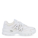 Deportivas clásica de la marca Armani Exchange, modelo XDX. Exterior en piel color blanco con efecto rejilla y detalle del logo en blanco. Interior en textil color blanco. Cierre de las deportivas Armani Exchange con cordones y suela con cuña de 4cm de altura. Estas deportivas Armani Exchange XDX son unas clásicas, ideales para crear diferentes looks!