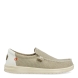 Náuticos de la marca Hey Dude, modelo 40124. Exterior de los náuticos en tela color beig. Interior de los náuticos en tela con estampado color beig con plantilla acolchada y extraíble. Náuticos con suela plana. Estos náuticos Hey Dude 40124, son el complemento perfecto para tus looks de temporada, no puede faltar en tu armario.