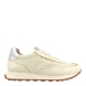 Deportivas de la marca Hispanitas, modelo HV-24. Exterior de las deportivas en piel troquelada color beig. Interior de las deportivas en piel color beig. Cierre de las deportivas con cordones. Deportivas Hispanitas con cuña de 2cm de altura. Estas deportivas Hispanitas HV-24 son unas clásicas que debes tener en tu armario!