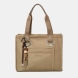 Bolso shopper de la marca Binnari, modelo XARA. Está confeccionado en nylon resistente de color verde, con asas anchas decoradas con el nombre de la marca y un detalle decorativo extraíble que aporta personalidad. Este bolso Binnari XARA se ha convertido en todo un best seller gracias a su ligereza y funcionalidad. Su formato es amplio y estructurado, con un bolsillo frontal muy práctico para tener lo esencial a mano. Un modelo Binnari XARA cómodo, moderno y perfecto para el día a día. Medidas: alto 32cm y ancho 40cm.