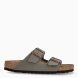 Sandalias de la marca Birkenstock, modelo ARIZONA BIRKO-FLOR. Sandalias elaboradas en textil de color taupe con una base de corcho y látex de forma anatómica. Cierre de las sandalias con doble hebilla de espiga de metal con ajuste individual. Estas sandalias Birkenstock ARIZONA BIRKO-FLOR es un complemento clásico para tus looks de temporada, con un diseño sencillo atemporal y una ligereza que te dará la comodidad que necesitas en tu día a día.