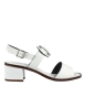 Sandalias de la marca Munné, modelo NEU. Exterior de las sandalias en piel color blanco con efecto serpiente y detalle de adorno en hebilla metálica. Interior de las sandalias en piel color blanco. Cierre de sandalias Munné con hebilla. Sandalias con tacón de 4cm de altura. Estas sandalias Munné Neu, son ideales para esta temporada, podrás crear diferentes looks con estilo y comodidad!