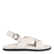Sandalias de la marca Itse, modelo LENA 22. Sandalias elaboradas en piel color beig con detalles en tiras cruzadas en la pala. Cierre de las sandalias con hebilla en el tobillo y plataforma plana de goma. Estas sandalias Itse LENA 22 son el complemento que dará personalidad y comodidad a tus looks de temporada.