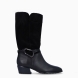 Botas de la marca Hispanitas, modelo VERONA. Exterior piel color negro con puntera de lápiz y detalle de hebilla plateada. Interior en piel color negro. Cierre sin cordones y tacón de 4cm. Estas botas Hispanitas VERONA son ideales para dar estilo y comodidad a tus looks de temporada!