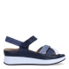 Sandalias de la marca PieSanto, modelo LOURDES. Exterior de las sandalias en piel trenzada color azul con tiras en pala cruzadas. Interior de las sandalias en piel color beig, con plantilla acolchada y extraíble para máxima comodidad. Cierre de las sandalias PieSanto con velcro y cuña de 5cm de altura. Estas sandalias PieSanto LOURDES son un complemento ligero y perfecto para esta temporada. No te puede faltar en el armario.