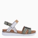 Sandalias de la marca Stonefly, modelo DALIA. Sandalias elaboradas en piel color camel con detalles multicolor. Cierre de la sandalias con doble velcro, en pala y talón. Sandalias Stonefly con cuña de 3cm de altura. Estas sandalias Stonefly DALIA son el complemento que necesitas para crear outfits del día a día con la máxima comodidad.