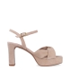 Sandalias de la marca Unisa, modelo ONOA. Exterior en ante color nude con pala cruzada. Interior en piel color nude. Cierre de sandalias Unisa con hebilla en tobillo y un tacón de 8cm de altura. Estas sandalias Unisa ONOA son un complemento clásico e ideal para lucir tus looks de esta temporada!