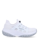 Deportivas transpirables de la marca UYN, modelo ARTAX. Elaboradas en tela color blanco con logo en parte exterior. Interior en tela color blanco. Cierre con cordones elásticos blancos y una cuña de 4cm de altura. Estas deportivas ARTAX son ideales para caminar cómodamente. Resultan perfectas para la temporada de verano gracias a la transpirabilidad de la parte superior.
