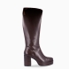 Botas de la marca Pons Quintana, modelo SAMORA. Exterior en piel color marino con punta redonda. Detalle de pasadores camel en todo el empeine hasta arriba. Interior en piel color marrón oscuro. Cierre de botines con cremallera y tacón de 7cm de altura. Estas botas Pons Quinatan SAMORA te darán es estilo que necesitas para tus looks de esta temporada!